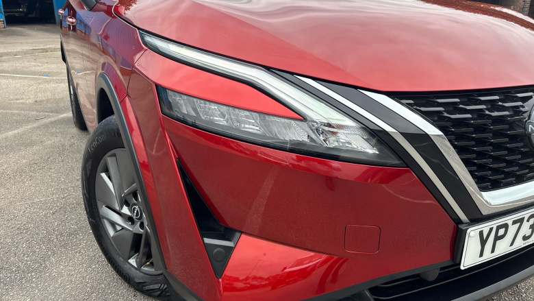 Nissan Qashqai 1.3 DiG-T MH Acenta Premium 5dr Petrol Hatchback